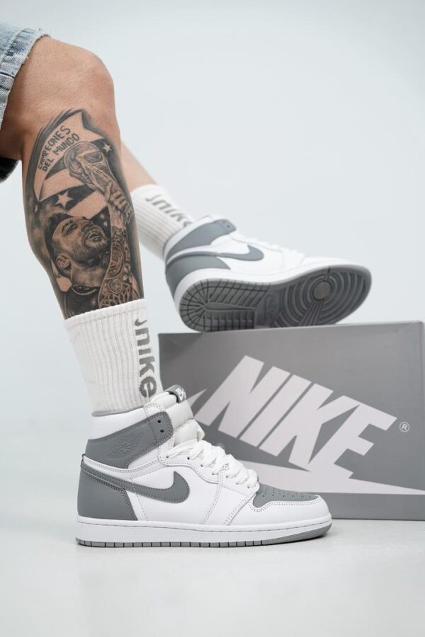 2 کتونی جردن وان ساقدار سفید طوسی (jordan1 high stealth Gray ) مردانه - Image 1