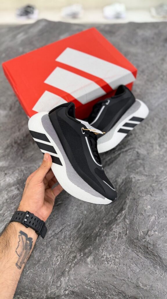 Adidas hyperboost black white2