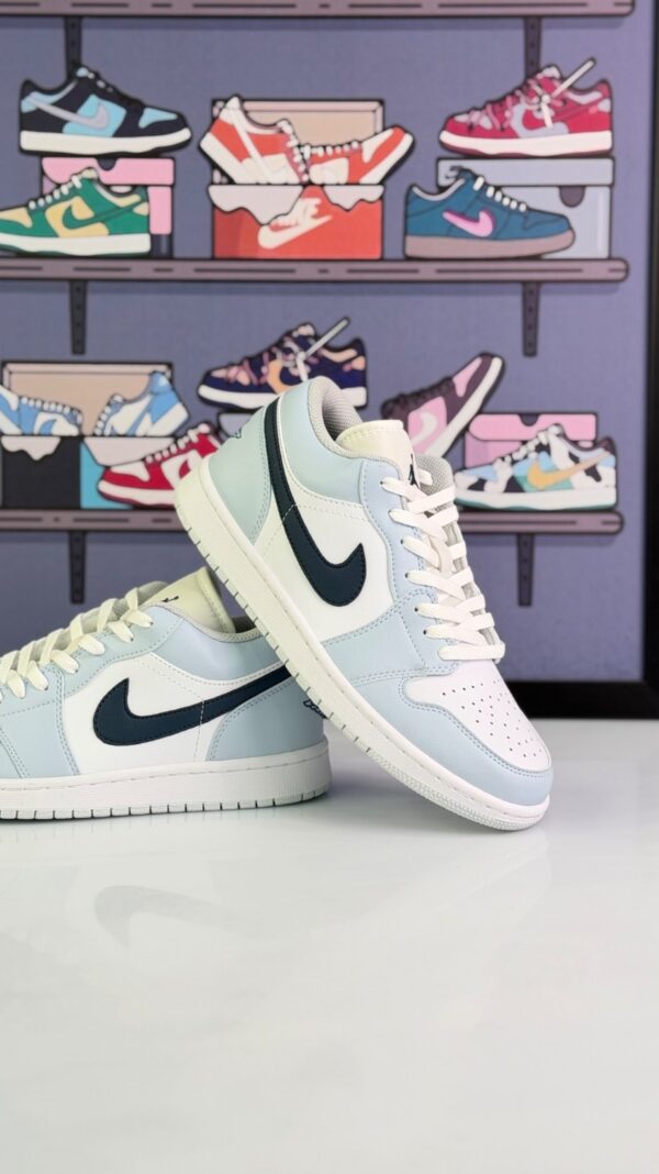 جردن1 لو سفید آبی یخی (Jordan1 low Ice Blue) مردانه زنانه - Image 2