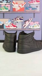 جردن 1 مید تمام مشکی (Jordan1 mid Full Black) مردانه - Image 3