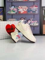 کتونی نایک ایرفورس 1 طرح ولنتاین دخترانه (Nike Air Force1 Valentine)