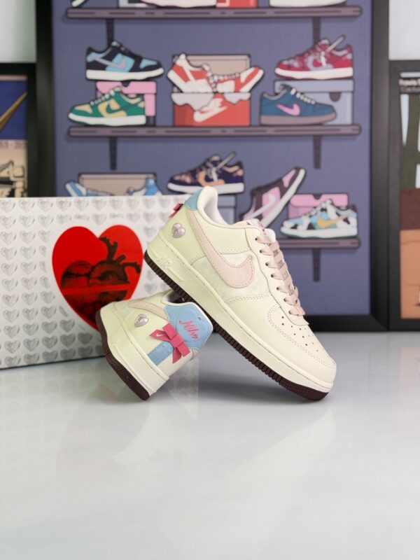 Nike Air Force1 Valentine2 کتونی نایک ایرفورس 1 طرح ولنتاین دخترانه (Nike Air Force1 Valentine) - Image 1