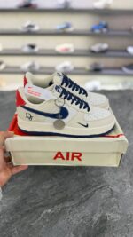 نایک ایرفورس طرح دیور سفید سورمه ای (Nike air Force1 Dior edition White Navy Red) مردانه - Image 4