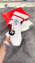 کتونی آدیداس رانینگ هایپربوست ( Adidas HyperBoost running shoe) مردانه - Image 4