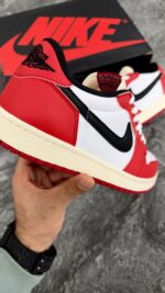 کتونی جردن وان لو شیکاگو (Jordan1 low chicago) مردانه - Image 3