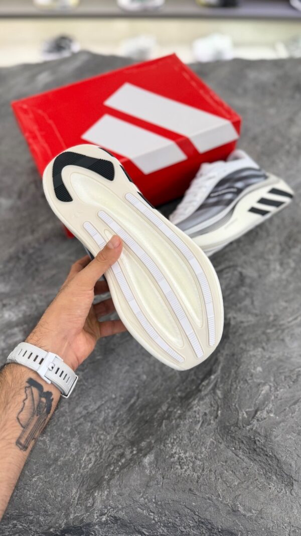 کتونی رانینگ آدیداس هایپربوست ( Adidas HyperBoost running shoe) مردانه - Image 2