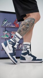 جردن1 ساقدار سفید سورمه ای ( Jordan1 high White Navy) مردانه زنانه - Image 3