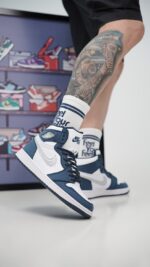جردن1 ساقدار سفید سورمه ای ( Jordan1 high White Navy) مردانه زنانه - Image 2