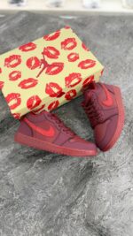 جردن1 لو ولنتاین زرشکی قرمز (jordan1 low valentine`s day Team red) دخترانه - Image 4