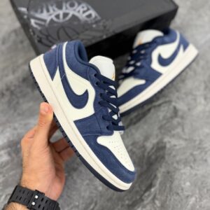 جردن1 لو سفید سورمه ای جیر (Jordan1 low white navy suede) دخترانه