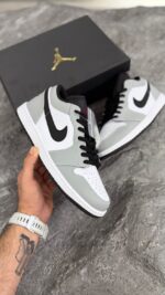 کتونی جردن وان لو اسموک گری(Jordan1 low Smoke Gray) مردانه زنانه