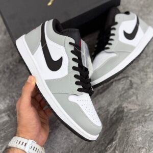 کتونی جردن وان لو اسموک گری(Jordan1 low Smoke Gray) مردانه زنانه