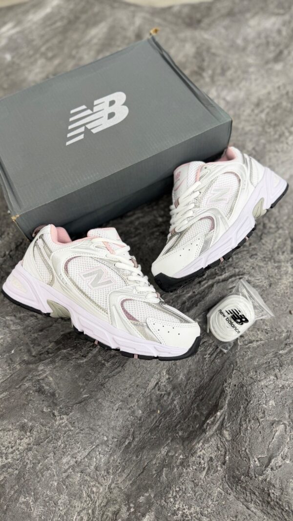 کتونی نیوبالانس 530 سفید صورتی (New balance 530) زنانه - Image 2