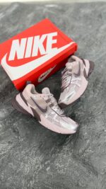 کتونی نایک وی تو کی صورتی بنفش (nike V2k run Pink purple) زنانه - Image 2