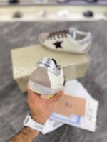 کتونی گلدن گوس سوپر استار سفید با ستاره اکلیلی زرشکی و بند پلنگی (Golden Goose Super-Star White Leather Sneakers with Burgundy Glitter Star & Leopard Laces) - Image 3