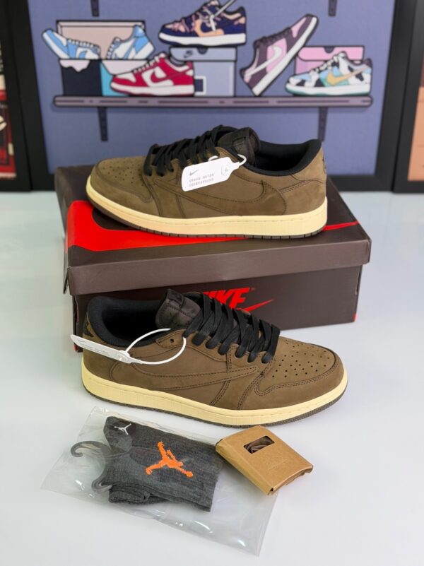 جردن 1 لو ترویس اسکات قهوه ای (موکا) (Jordan 1 Low Travis Scott Mocha 2026) - Image 3