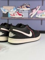 نایک جردن ۱ لو مشکی طرح جین (Nike Air Jordan 1 Low Black/white Denim) - Image 2