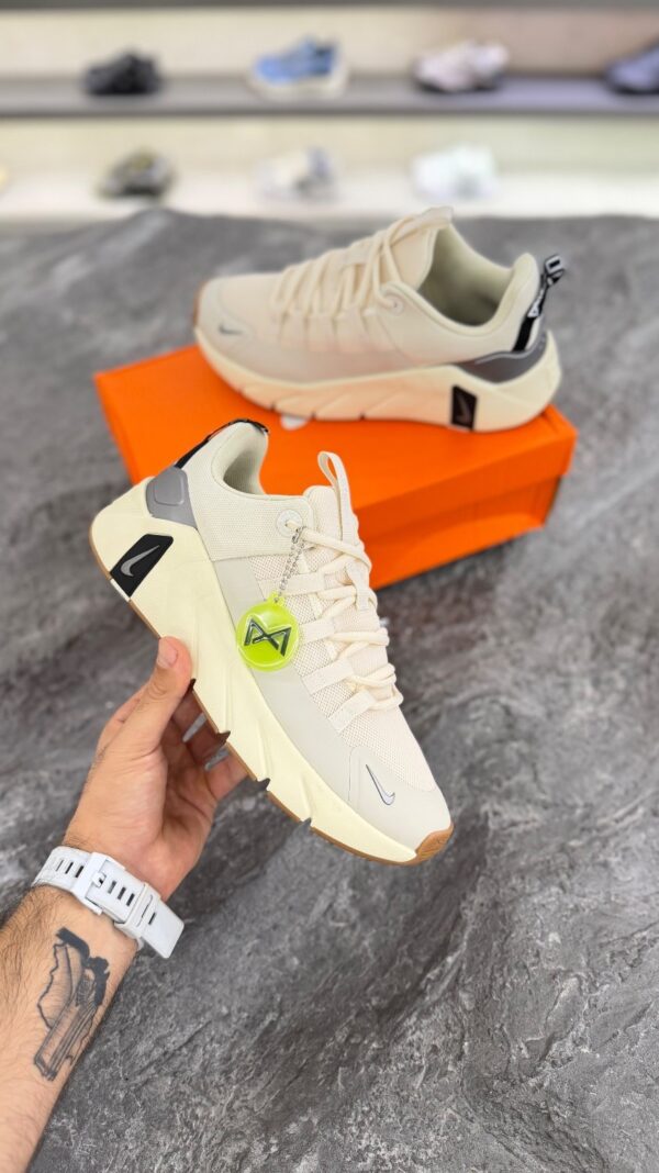 کتونی کراسفیت نایک متکان 7 کرم (Nike Free Metcon 7 Training shoes Cream) کتونی کراسفیت نایک متکان 7 کرم (Nike Free Metcon 7 Training shoes Cream)