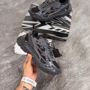 کتونی آف وایت مشکی طوسی (Off-White Be Right Back Black FARFETCH)