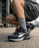 کتونی ورزشی پوما مدل Fade Nitro - تمام مشکی با خطوط نقره‌ای (Puma Fade Nitro Triple Black Metallic Silver) - Image 2