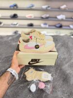 کتونی نایک ایر جردن 1 لو تراویس اسکات صورتی کرم (Travis Scott x Air Jordan 1 Low Shy Pink) - Image 3