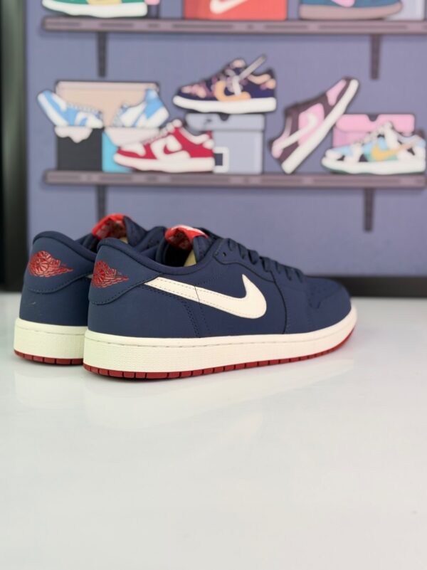 کتونی نایک ایرجردن 1 لو (ساق کوتاه) سورمه ای سفید قرمز (Nike Air Jordan1 Low Navy/white/Red) - Image 4
