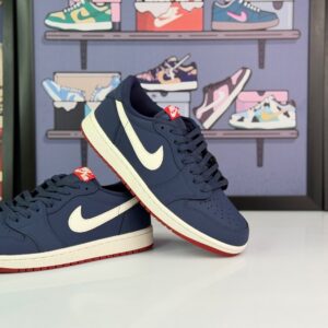 کتونی نایک ایرجردن 1 لو (ساق کوتاه) سورمه ای سفید قرمز (Nike Air Jordan1 Low Navy/white/Red)