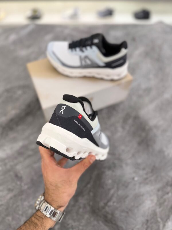 کتونی آنرانینگ کلود ویستا2 طوسی مشکی (On Running Cloudvista 2 Gray/white/Black) - Image 2